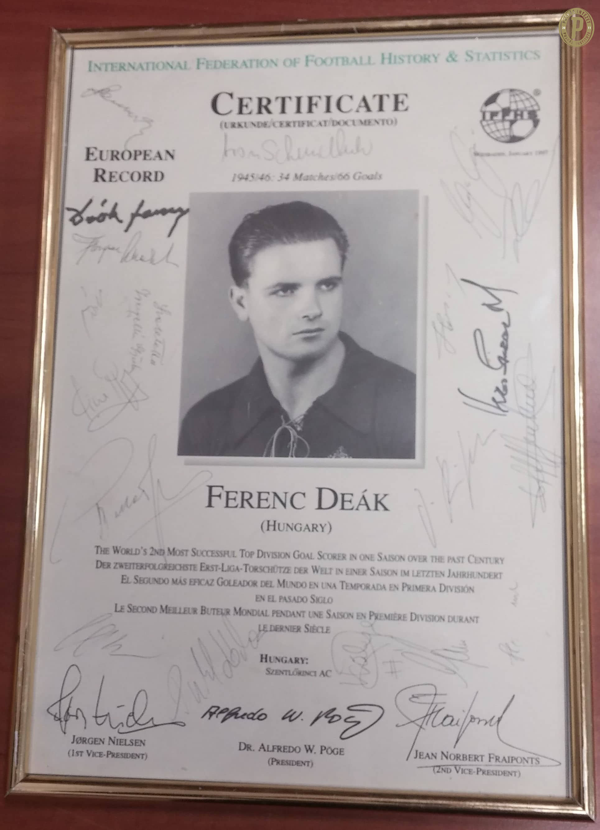 Díjátadó a Groupamában