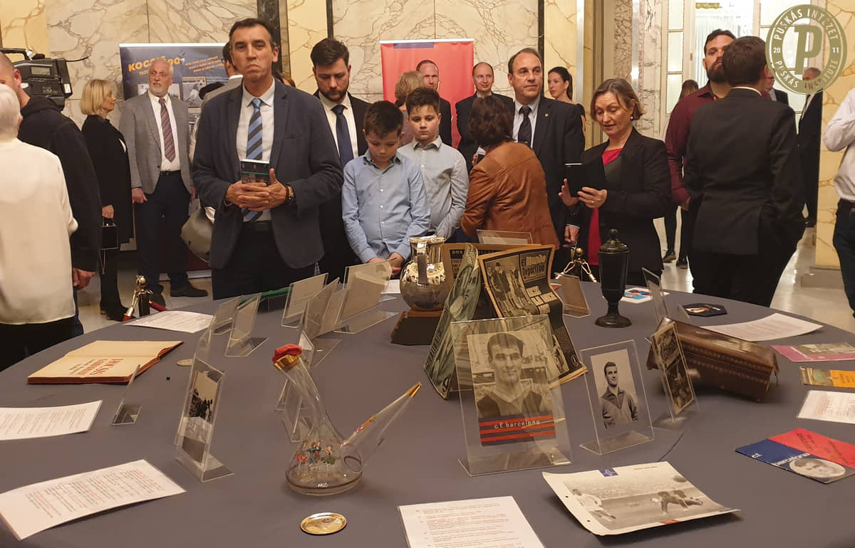 „Kocka” a Királyi Palotában