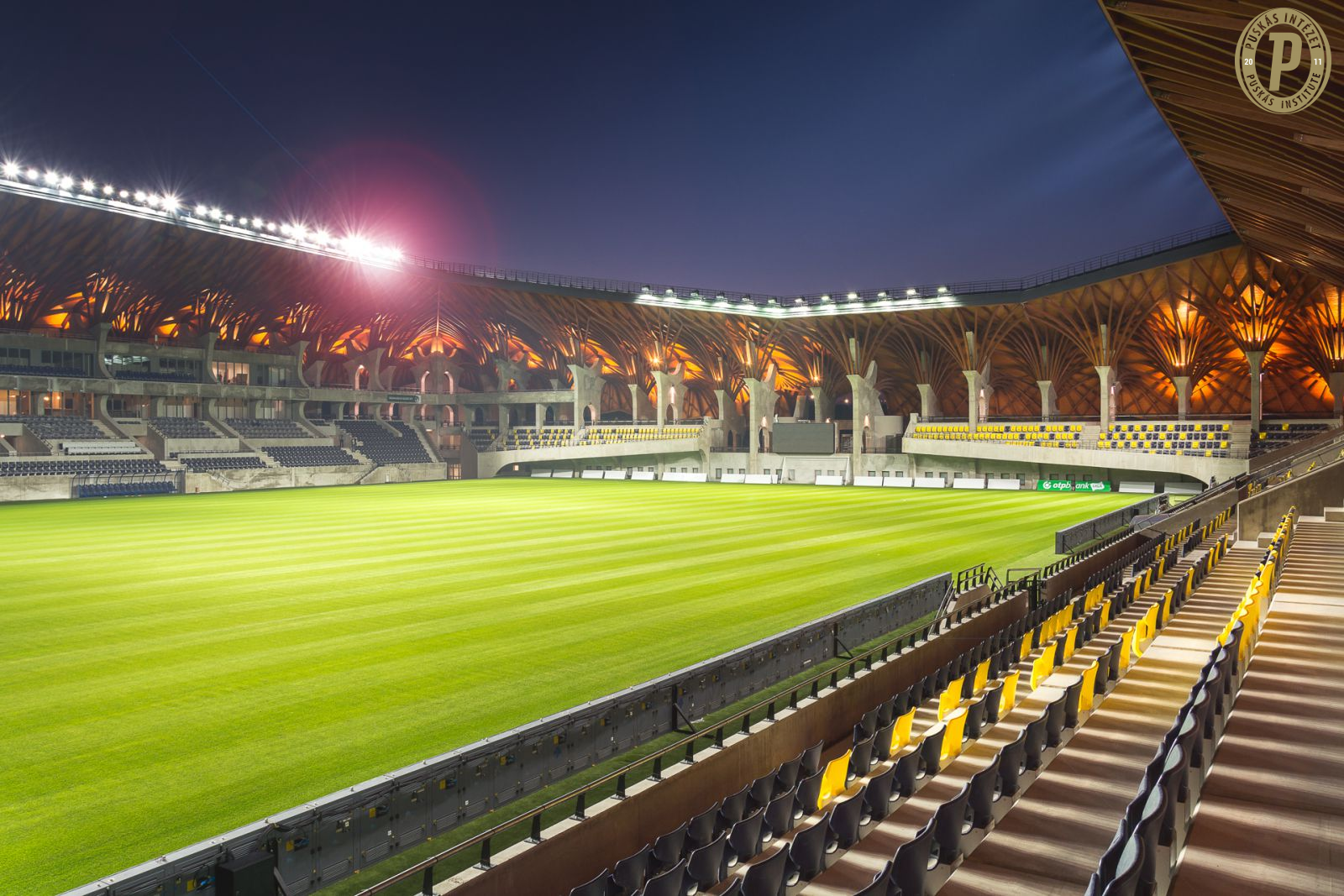 Nyolc éves az ékszerdoboz